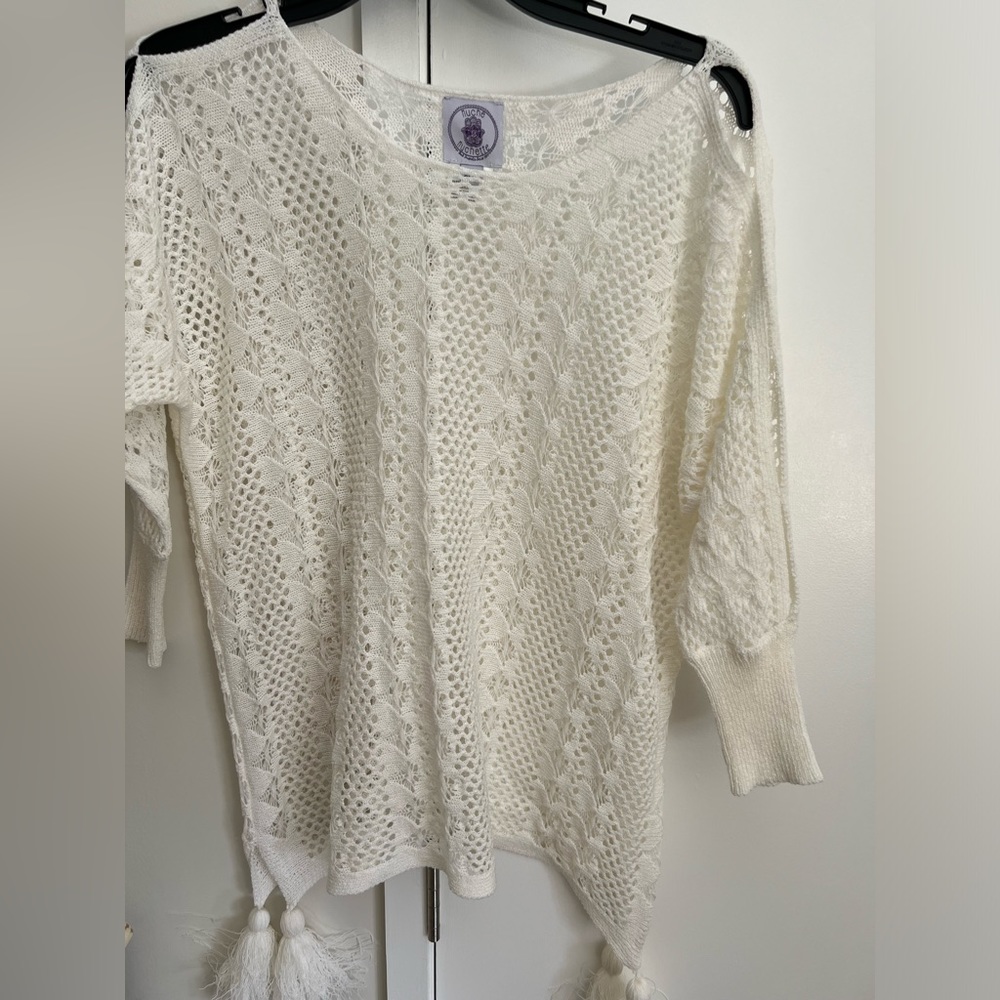 Crochet sweater tassels on bottom open slits down arm worn 1x good condition